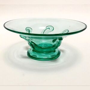 Vtg. Metropolitan Museum of Art Hand Blown Green  Lily Pad Bowl 8.75"